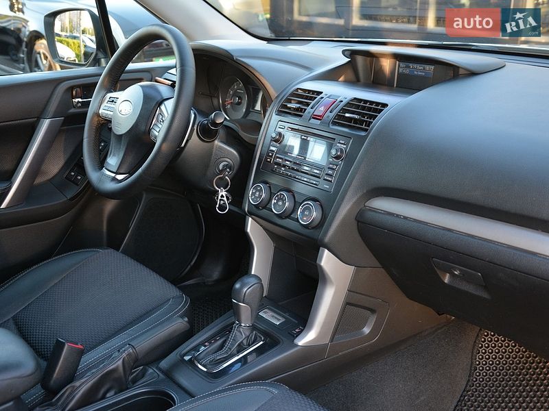 Внедорожник / Кроссовер Subaru Forester 2014 в Киеве