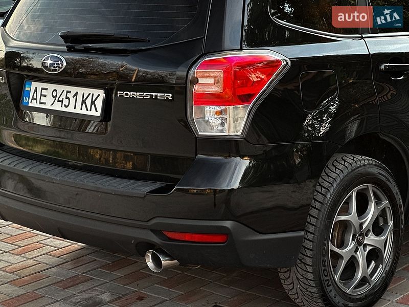 Внедорожник / Кроссовер Subaru Forester 2017 в Днепре