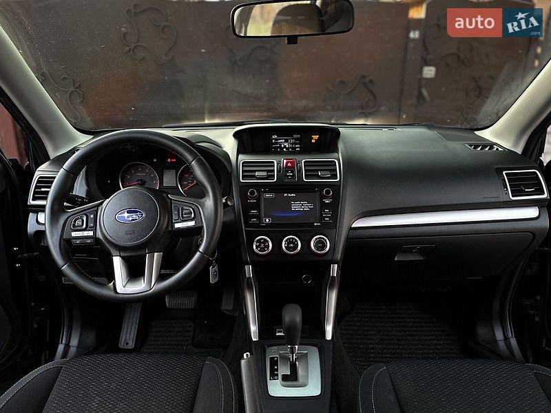 Внедорожник / Кроссовер Subaru Forester 2017 в Днепре