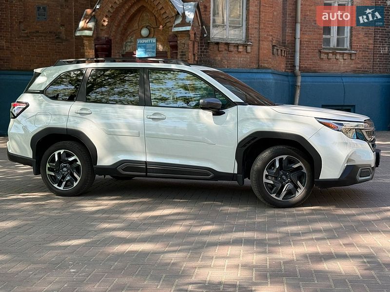Внедорожник / Кроссовер Subaru Forester 2024 в Сумах