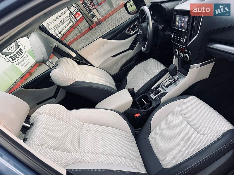 Внедорожник / Кроссовер Subaru Forester 2022 в Тернополе
