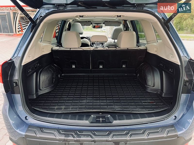 Внедорожник / Кроссовер Subaru Forester 2022 в Тернополе