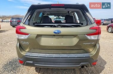 Внедорожник / Кроссовер Subaru Forester 2022 в Киеве