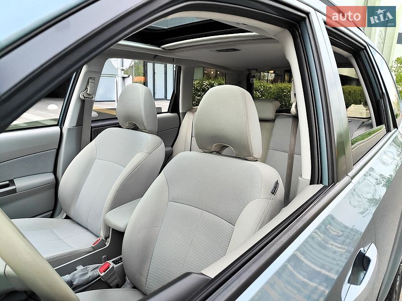 Внедорожник / Кроссовер Subaru Forester 2012 в Киеве