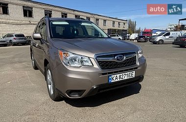 Позашляховик / Кросовер Subaru Forester 2014 в Києві