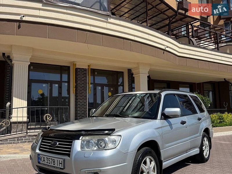 Внедорожник / Кроссовер Subaru Forester 2006 в Киеве