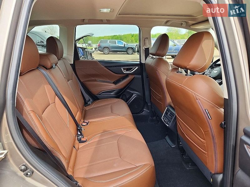 Внедорожник / Кроссовер Subaru Forester 2020 в Киеве