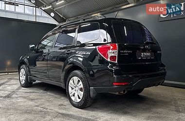 Позашляховик / Кросовер Subaru Forester 2011 в Києві