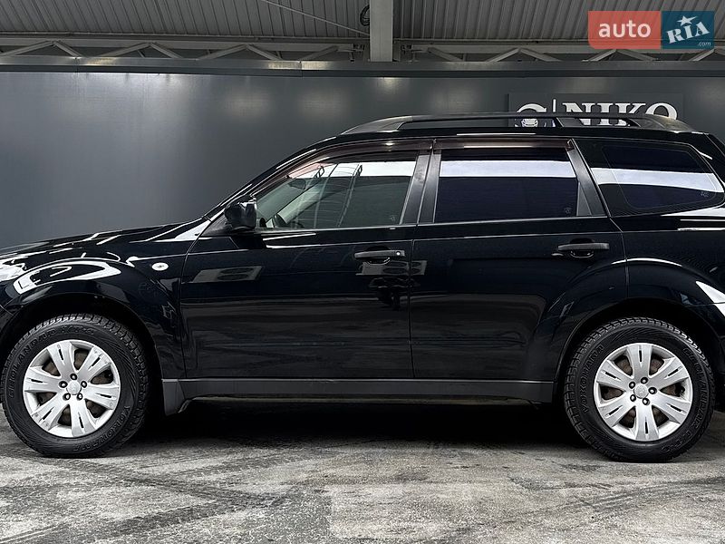 Позашляховик / Кросовер Subaru Forester 2011 в Києві