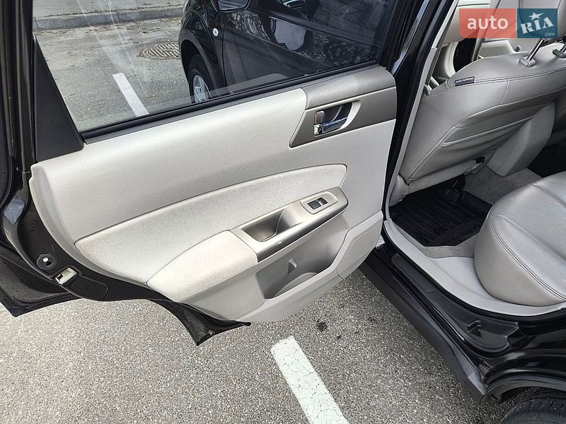 Внедорожник / Кроссовер Subaru Forester 2008 в Киеве