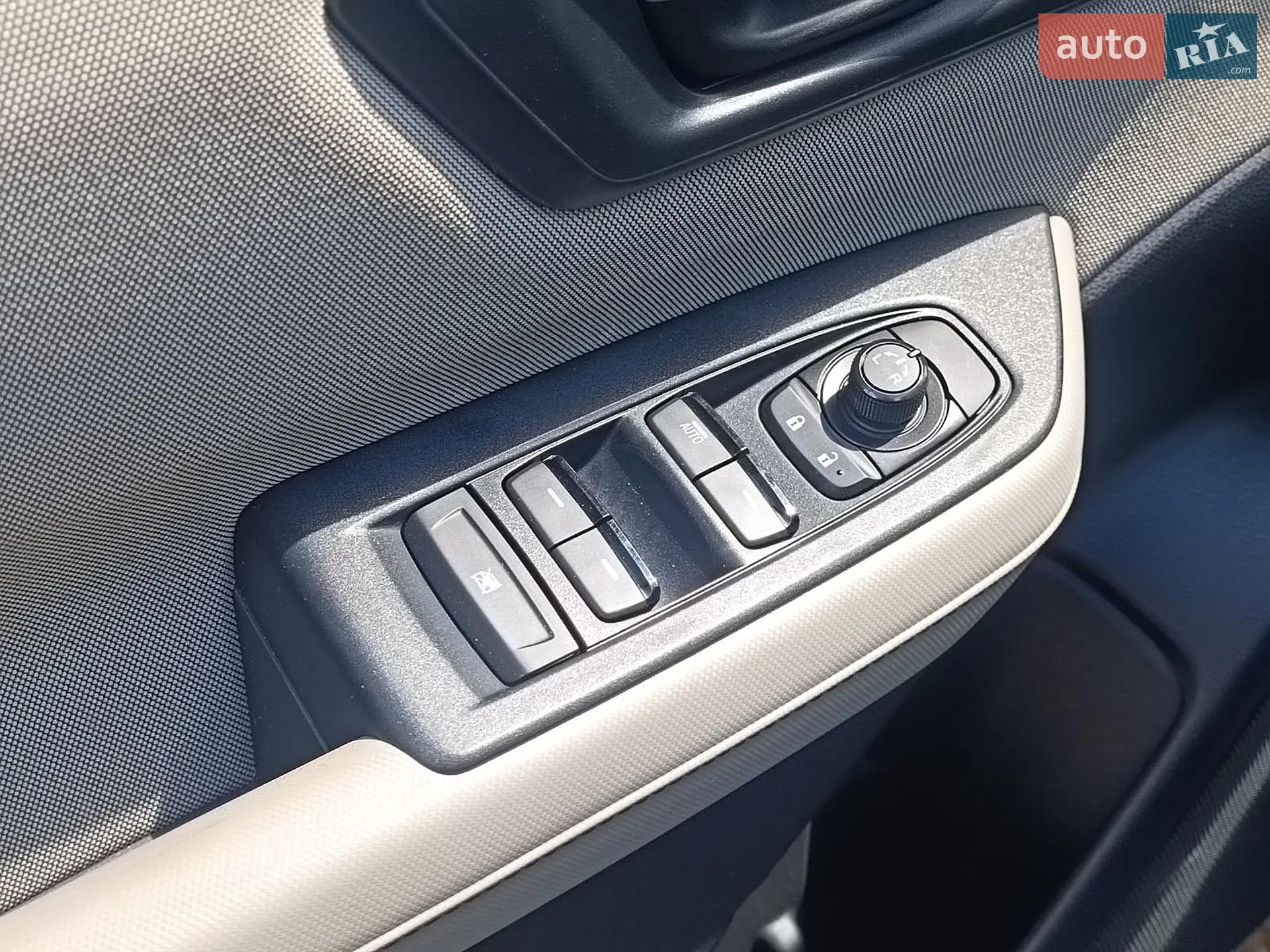 2025 Subaru Forester - мініатюра 10