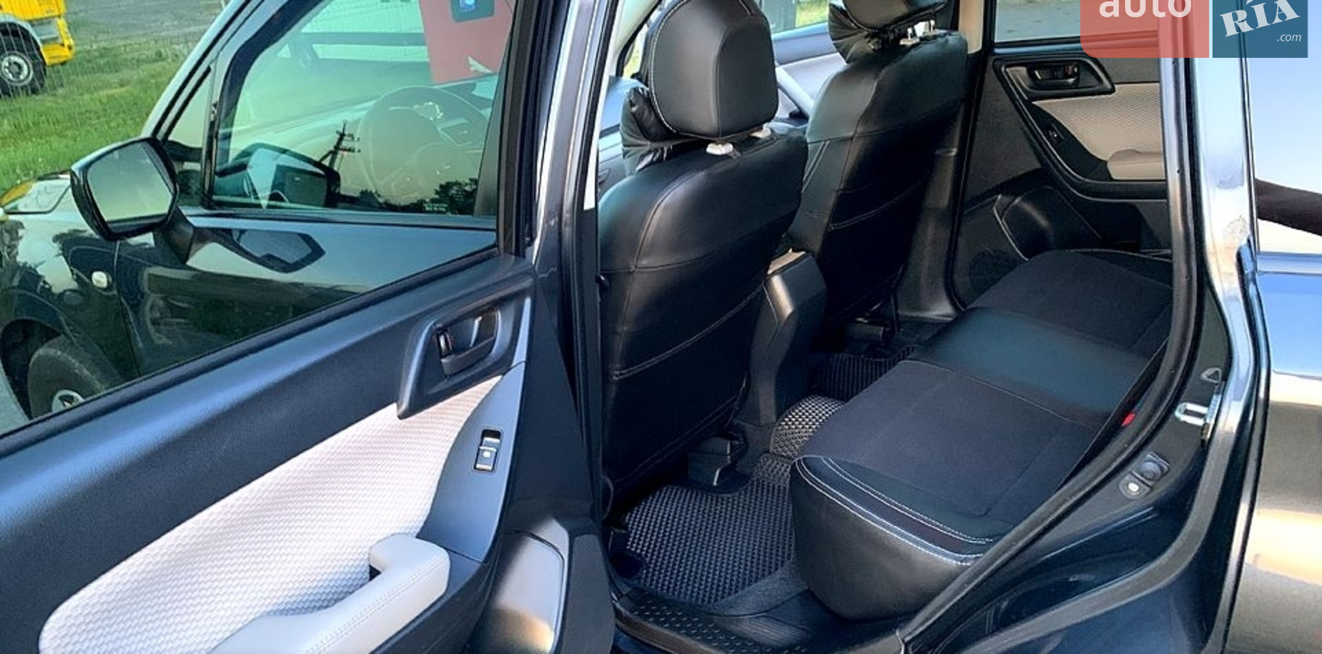 2017 Subaru Forester - мініатюра 7