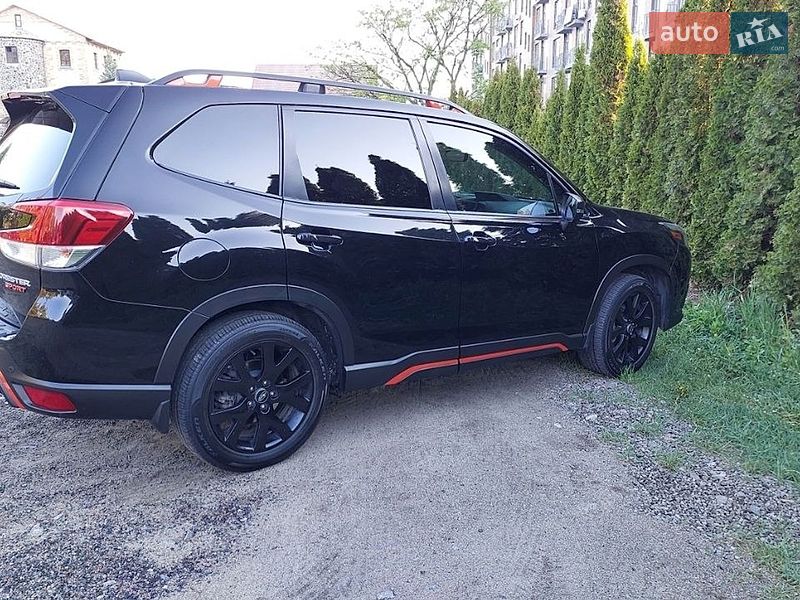 Внедорожник / Кроссовер Subaru Forester 2023 в Ирпене
