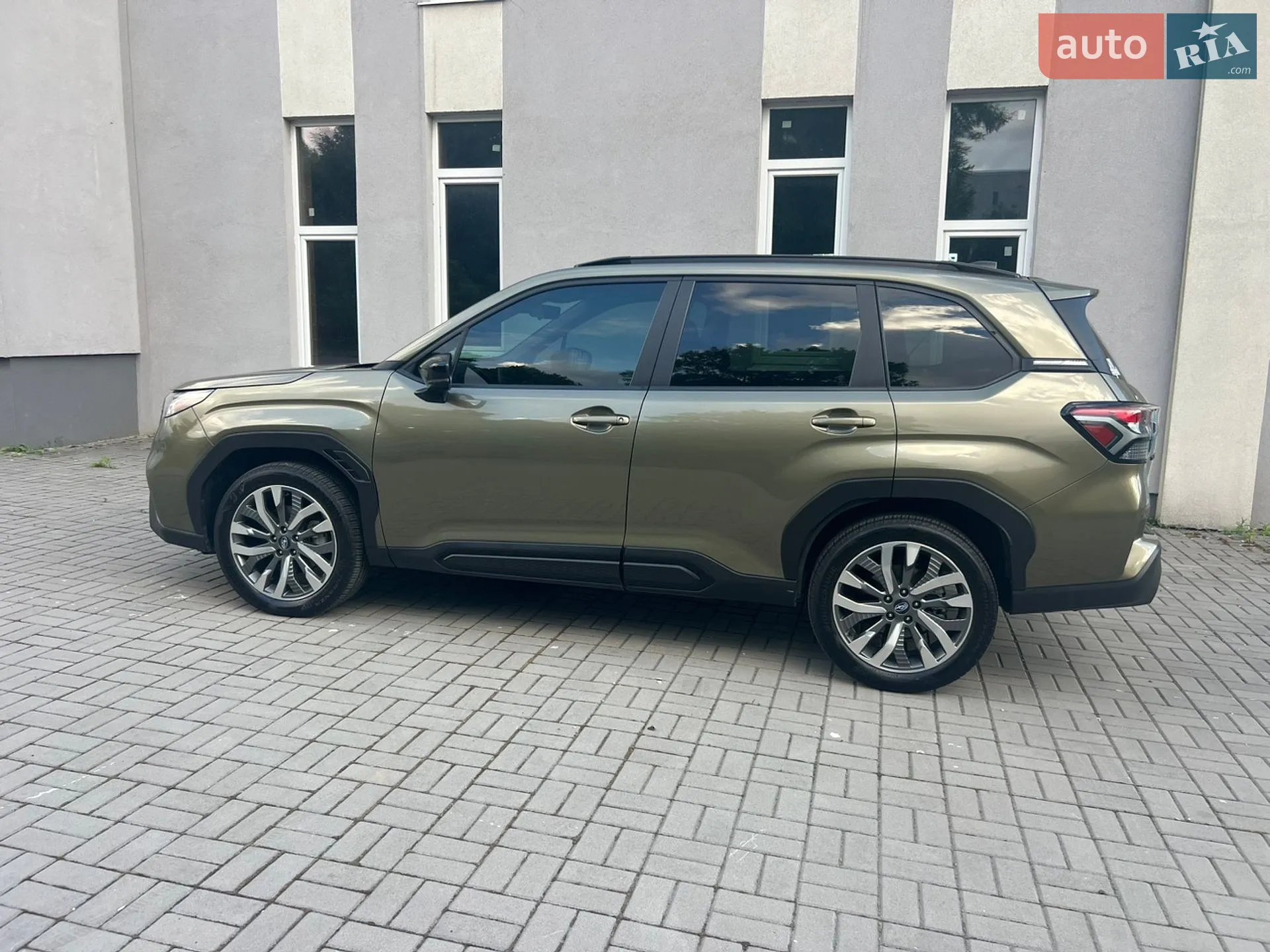 Subaru Forester 2024 VIN JF2SLDTC5SH421442 фото оголошення 10 з 49