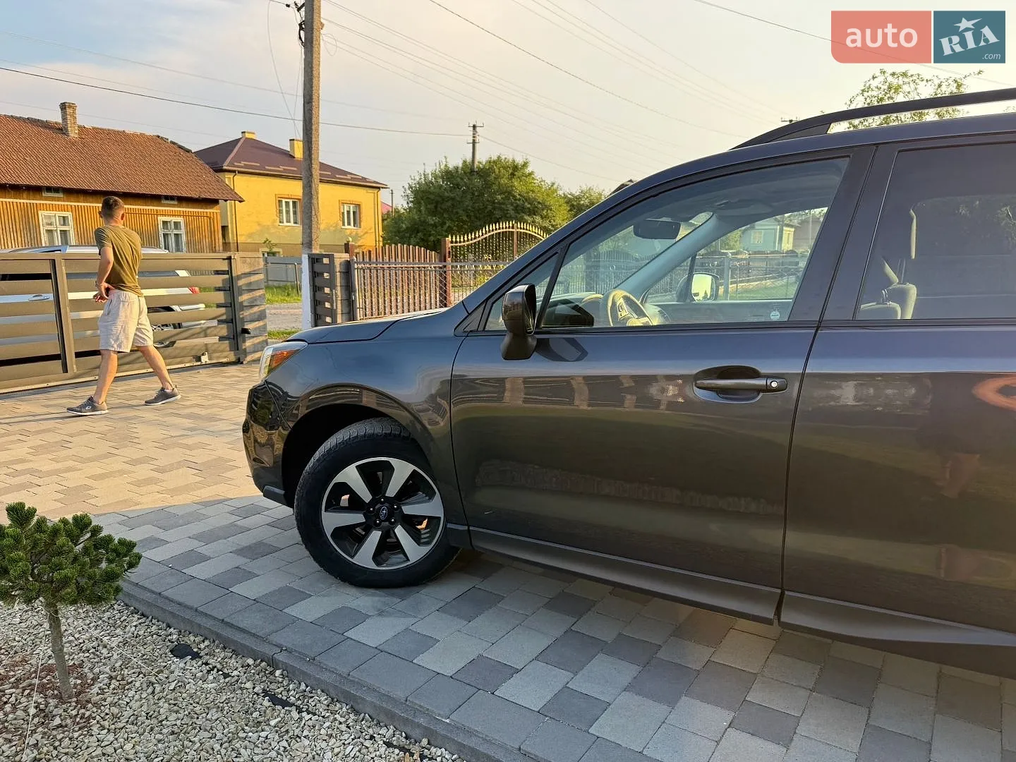 2017 Subaru Forester - мініатюра 12