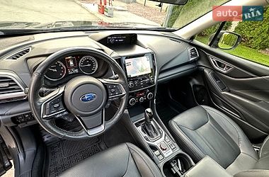 Внедорожник / Кроссовер Subaru Forester 2021 в Киеве