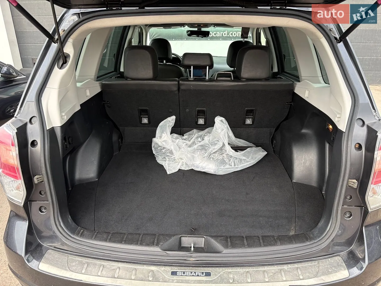 2017 Subaru Forester - мініатюра 18