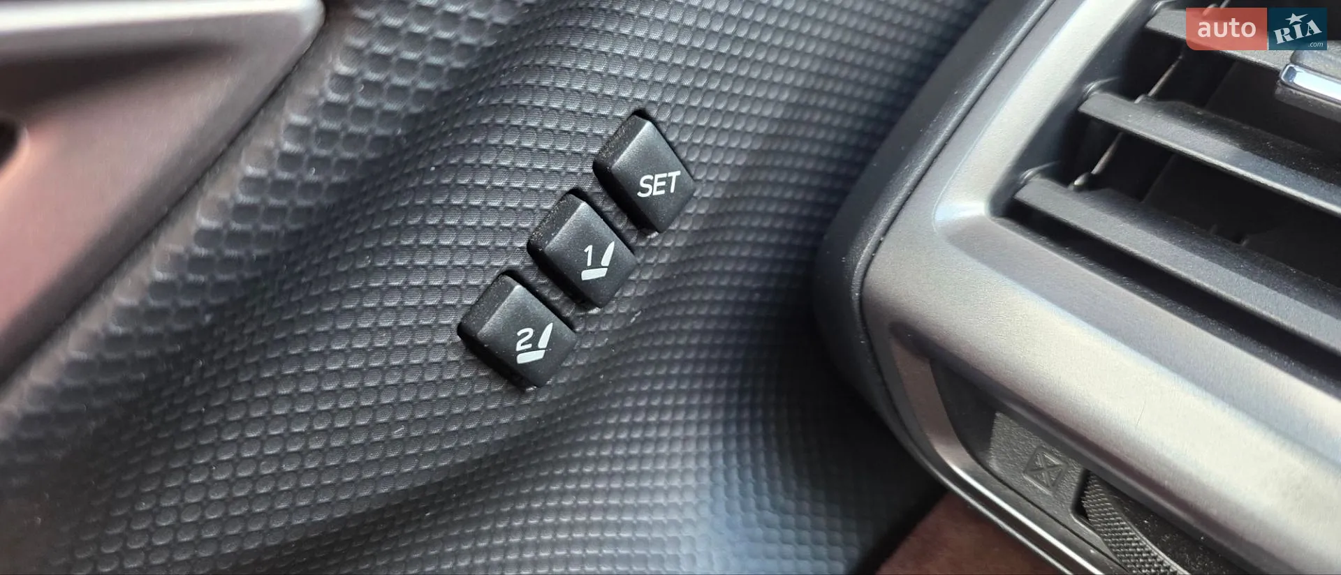 2020 Subaru Forester - мініатюра 26