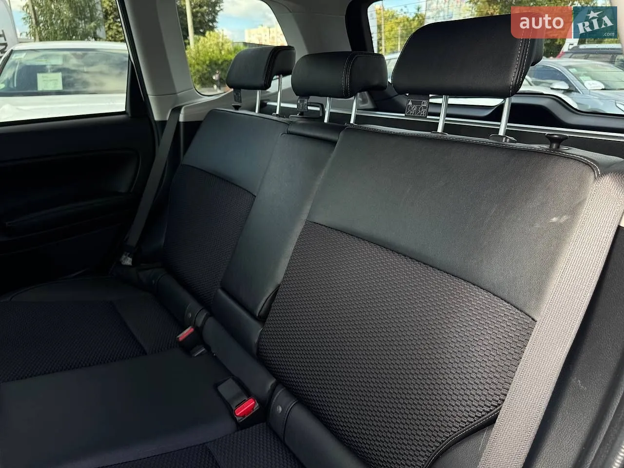 2018 Subaru Forester - мініатюра 16