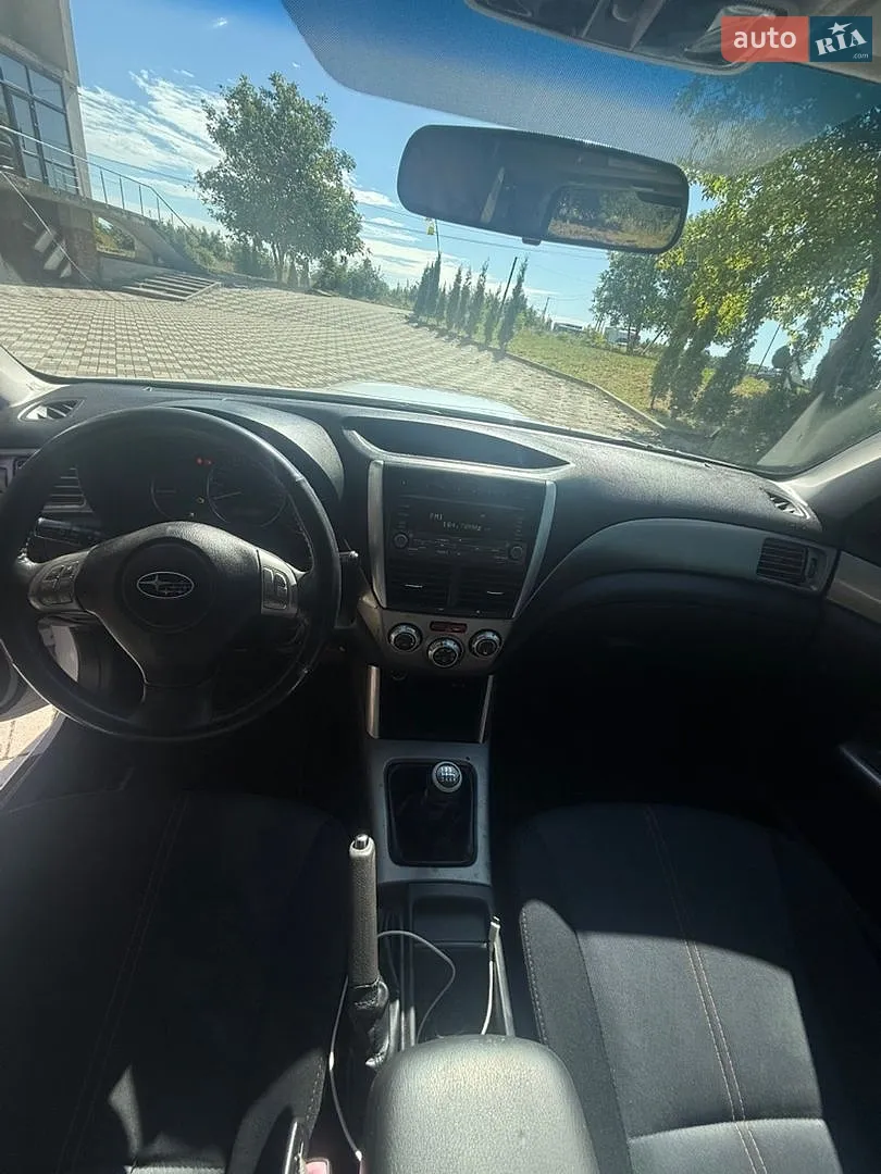 2010 Subaru Forester - мініатюра 11