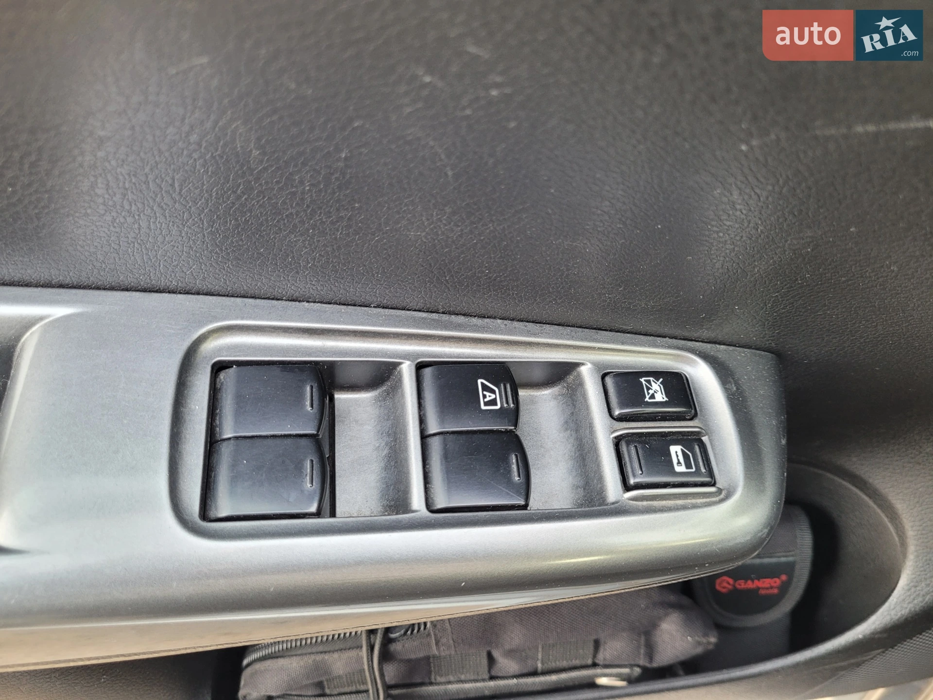 2010 Subaru Impreza - мініатюра 7