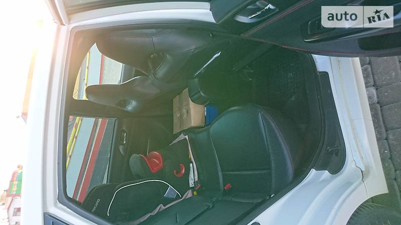 Седан Subaru Impreza WRX STI 2010 в Львове