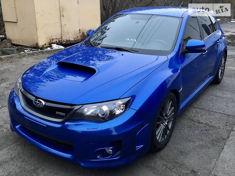 Хэтчбек Subaru Impreza WRX STI 2011 в Смеле