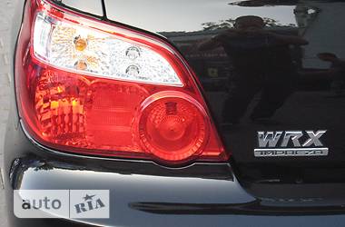 Седан Subaru Impreza 2004 в 