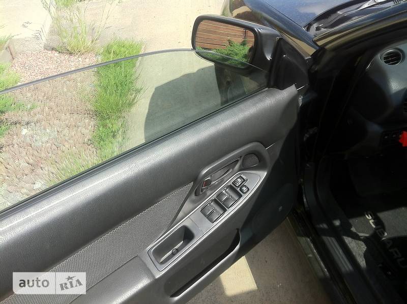 Седан Subaru Impreza 2004 в Киеве
