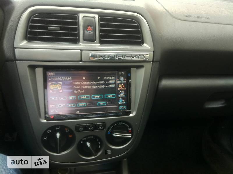 Седан Subaru Impreza 2004 в Киеве