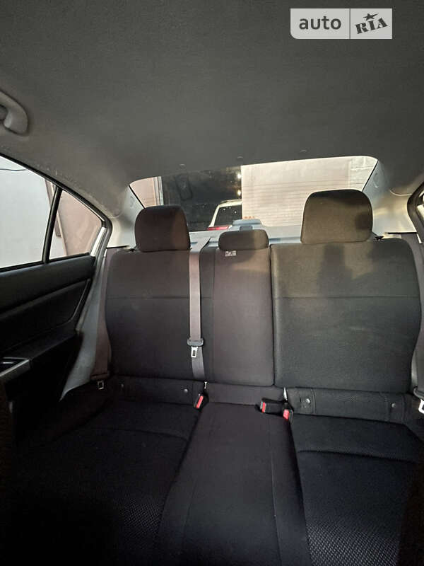 Седан Subaru Impreza 2015 в Дніпрі