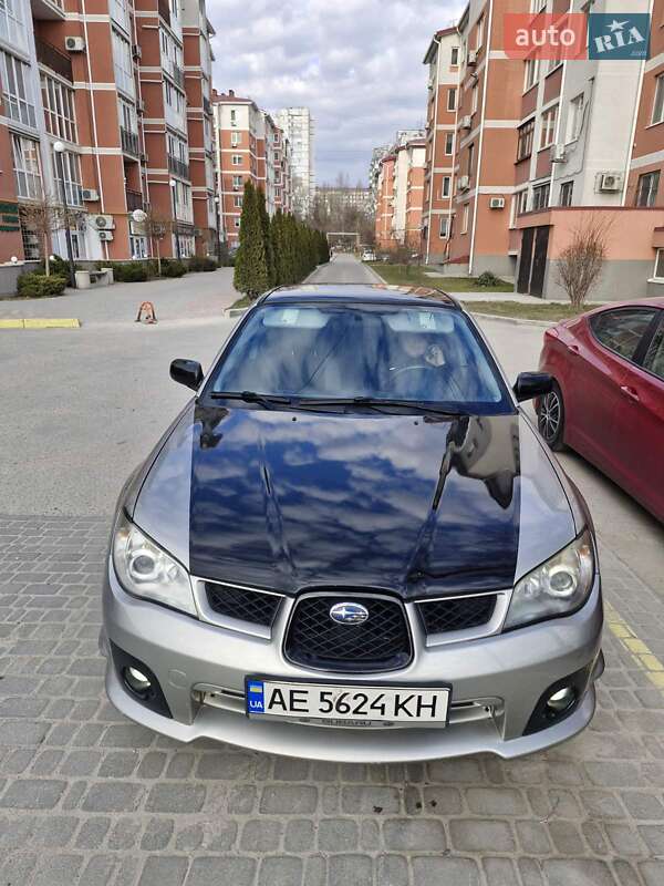 Седан Subaru Impreza 2005 в Дніпрі