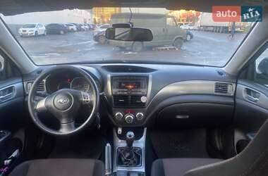 Хэтчбек Subaru Impreza 2010 в 