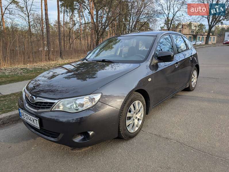 Хэтчбек Subaru Impreza 2008 в 