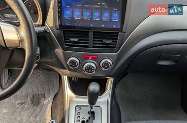 Хэтчбек Subaru Impreza 2008 в 