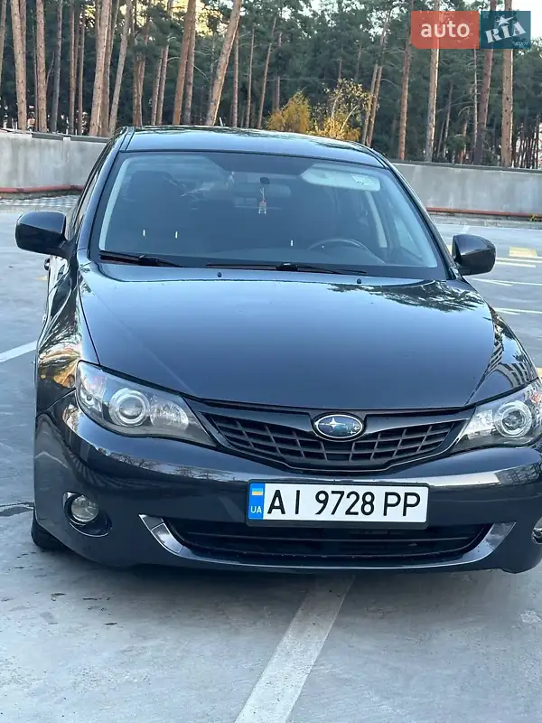 Хэтчбек Subaru Impreza 2010 в 