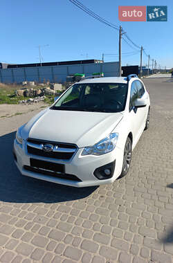 Хэтчбек Subaru Impreza 2014 в Львове