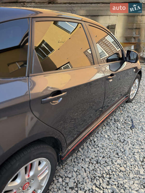 Хэтчбек Subaru Impreza 2010 в Виннице