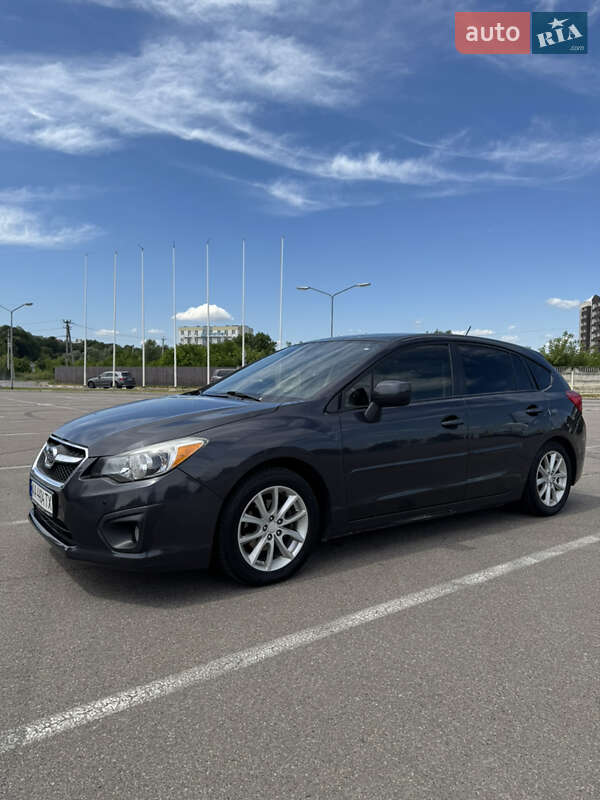 Хэтчбек Subaru Impreza 2014 в Киеве