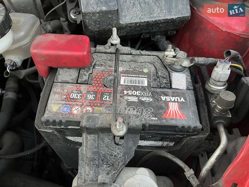 Хэтчбек Subaru Justy 2010 в Киеве