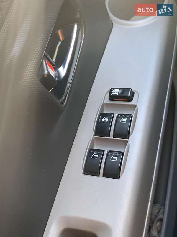 Хэтчбек Subaru Justy 2009 в Киеве фото 31 Хэтчбек Subaru Justy 2009 в Киеве