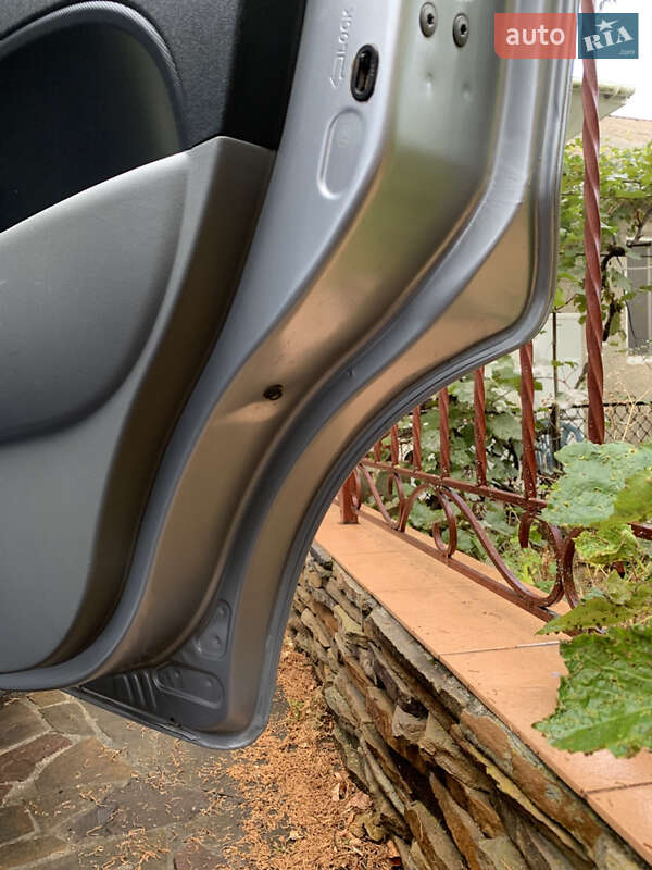 Хэтчбек Subaru Justy 2009 в Киеве фото 9 Хэтчбек Subaru Justy 2009 в Киеве