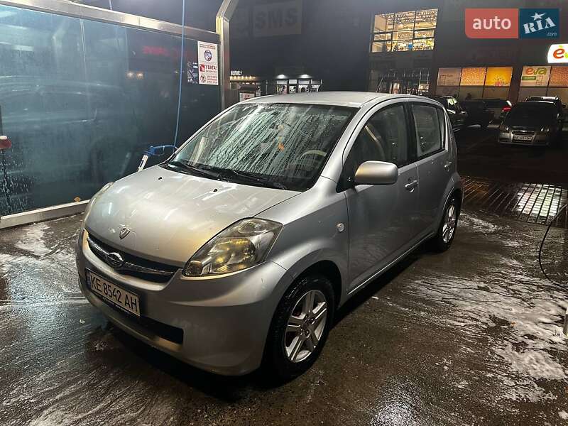 Хэтчбек Subaru Justy 2010 в Кривом Роге