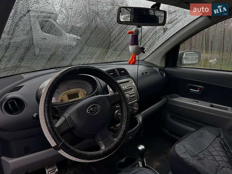 Хэтчбек Subaru Justy 2010 в Кривом Роге