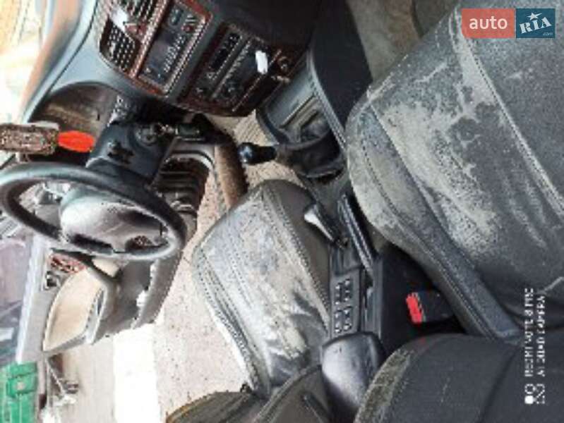 Универсал Subaru Legacy Outback 1998 в Великой Багачке