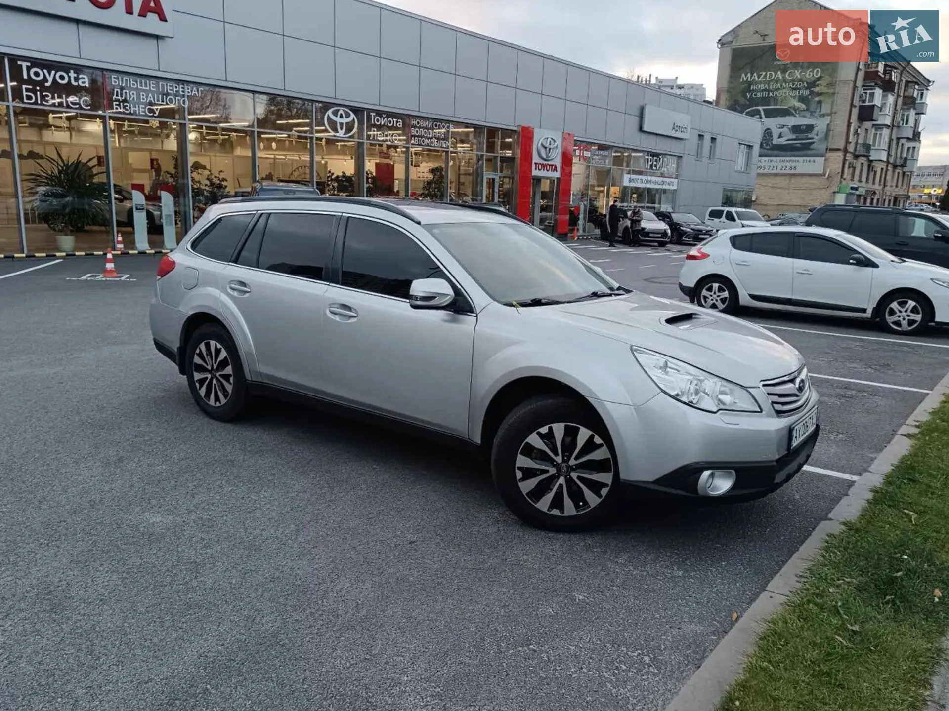 2012 Subaru Outback - мініатюра 2