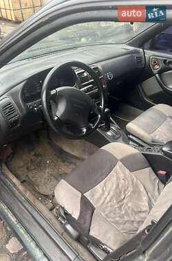 Универсал Subaru Legacy Outback 1998 в 