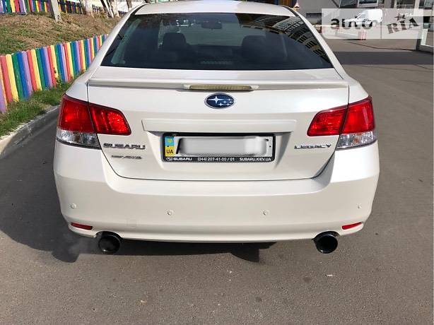 Седан Subaru Legacy 2012 в Києві