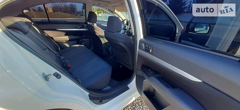 Седан Subaru Legacy 2012 в Сваляві