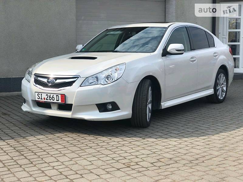 Седан Subaru Legacy 2012 в Сваляві